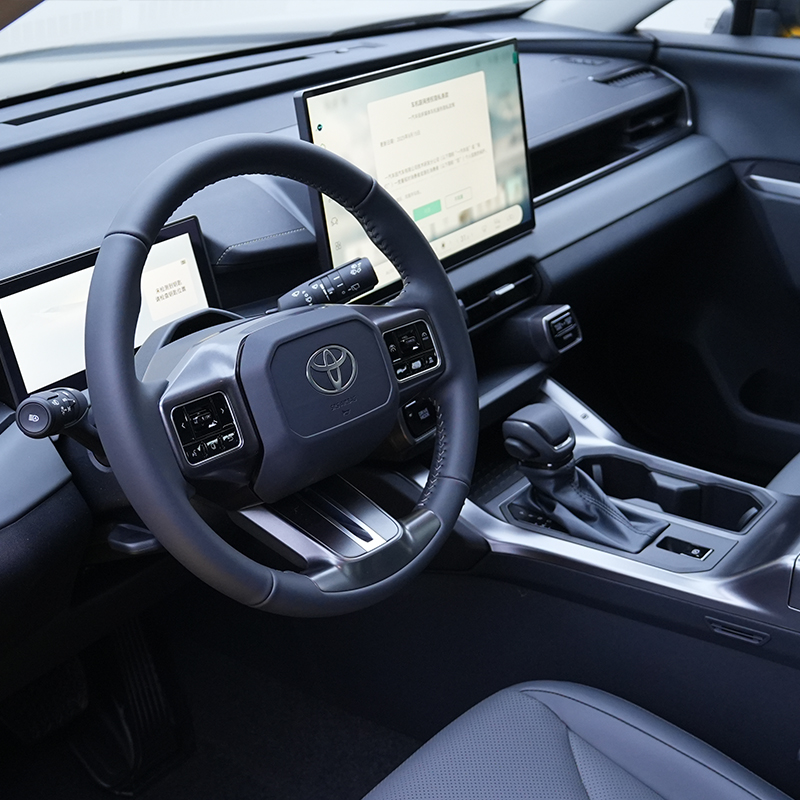 Тойота RAV4