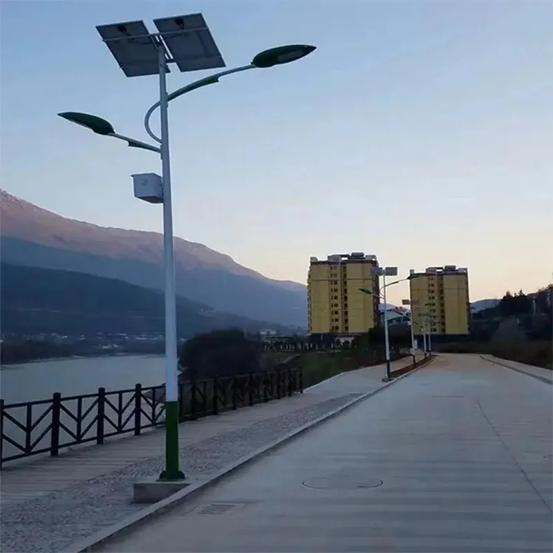Солнечный уличный фонарь